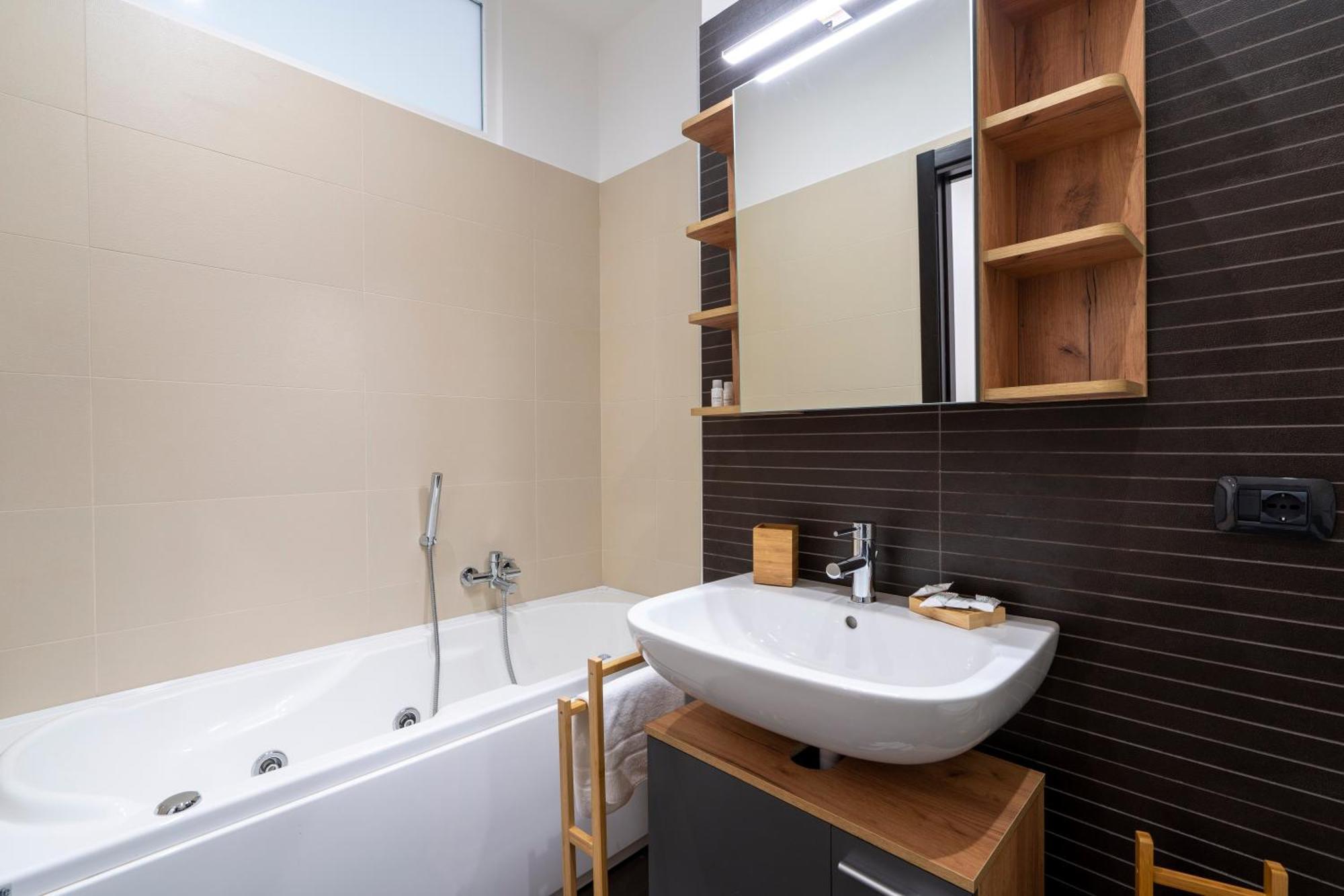 Boscoincitta Apt With Garage And Whirlpool Tub Bari Exterior photo